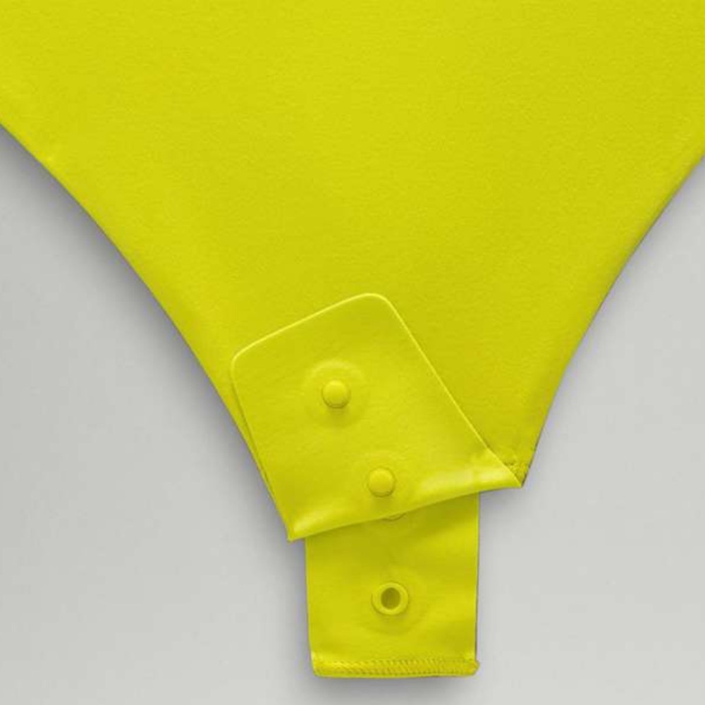 177. Lululemon Wundermost Ultra-Soft Nulu Square-Neck Bodysuit
Lichen Lime - Picture 5 of 5